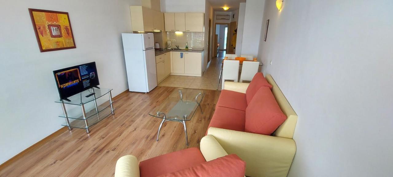 Julia Family Apartments Pantai Sunny Luaran gambar