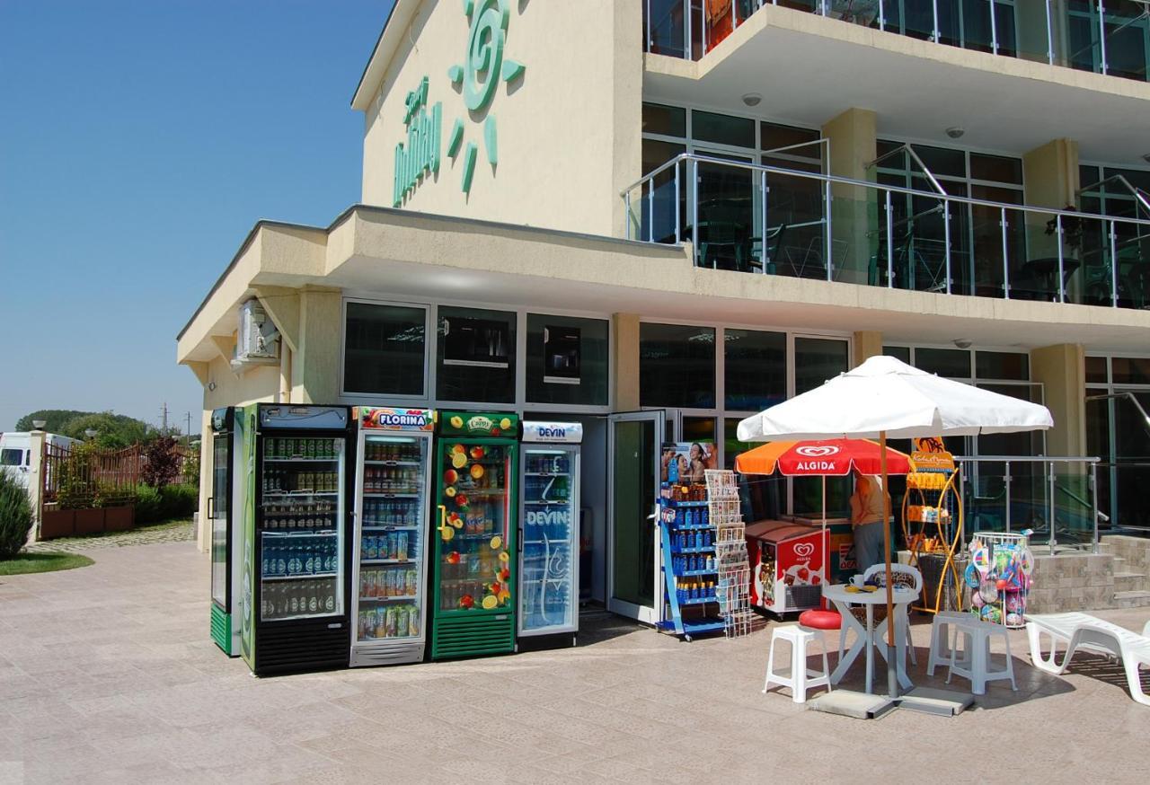 Julia Family Apartments Pantai Sunny Luaran gambar