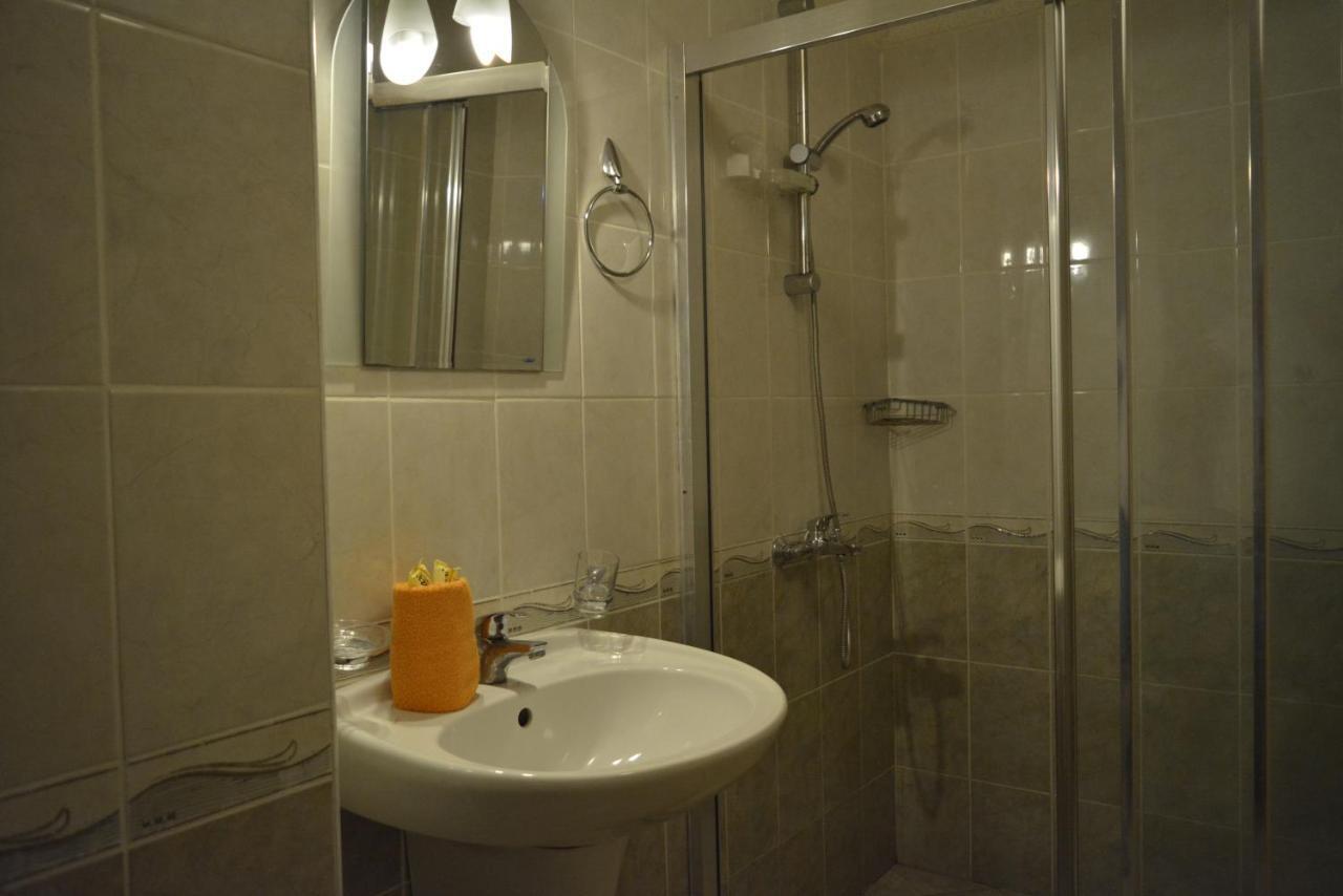 Julia Family Apartments Pantai Sunny Luaran gambar