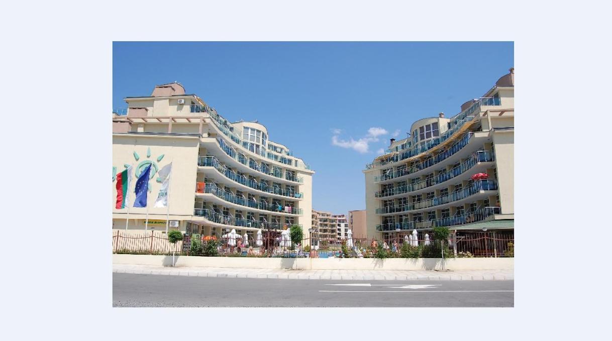 Julia Family Apartments Pantai Sunny Luaran gambar